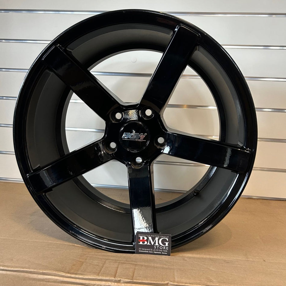 BGW TORQUE - Gloss Black  18x9 5x120 +35